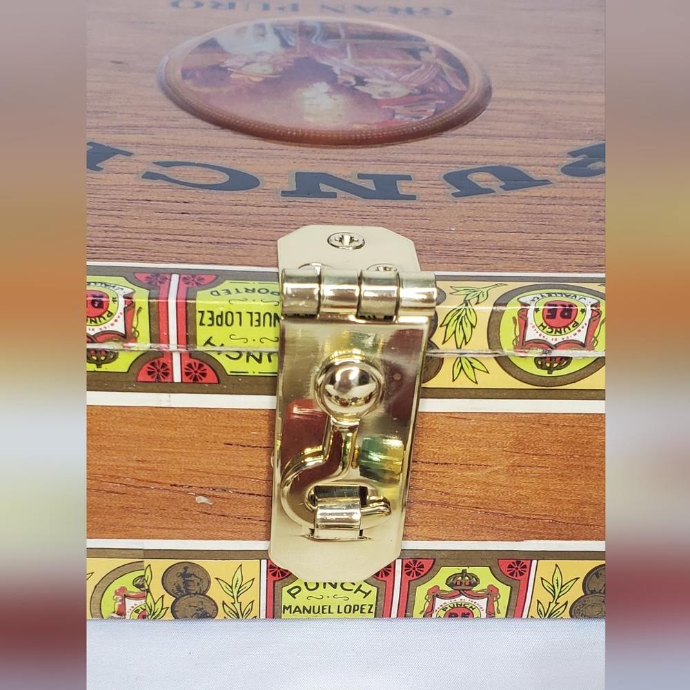 Bags To Di For-Miami-Wooden Cigar Box From Honduras with Colorful Beaded Handle - Picture 11 of 16